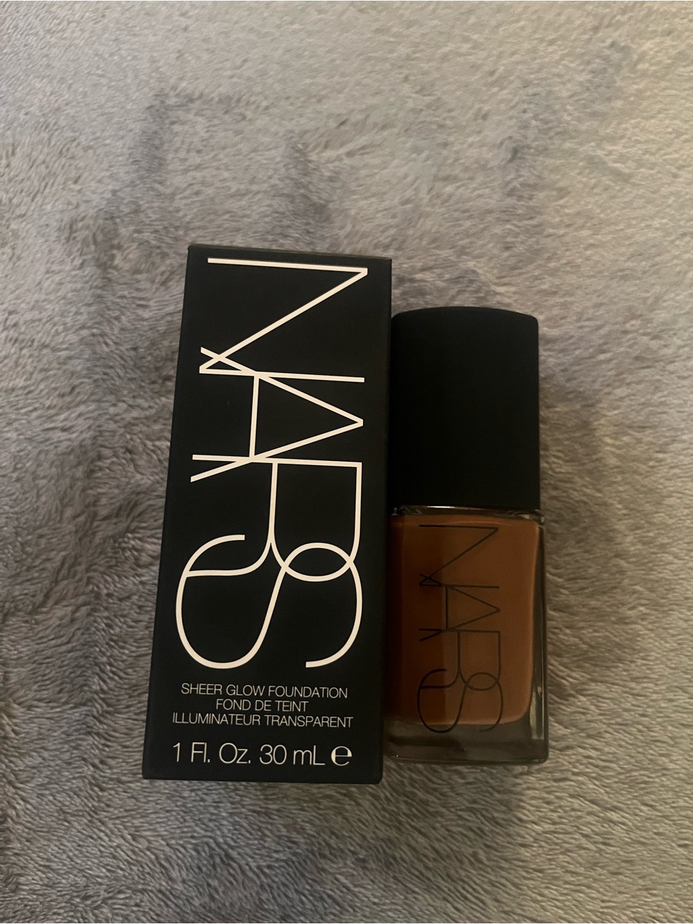 Nars New Caledonia Sheer Glow Foundation